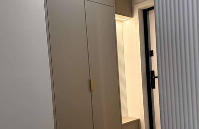 Alquiler de un moderno apartamento de 2 habitaciones, 32 m², Wola, Varsovia, Polonia